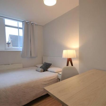 לונדון Stylish Budget 4 Bedroom Flat In Brick Lane מראה חיצוני תמונה
