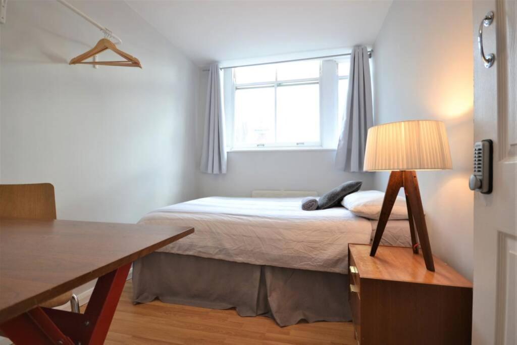 לונדון Stylish Budget 4 Bedroom Flat In Brick Lane מראה חיצוני תמונה
